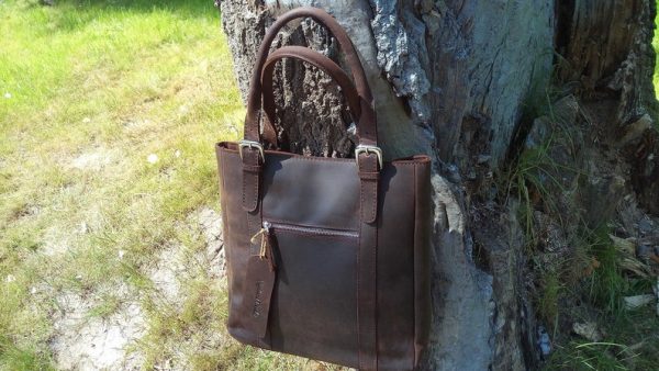 Classic Leather Shoulder Bag - Image 2