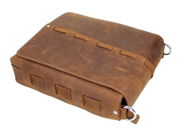Vintage Style Classic Leather Crossbody Bag - Image 4
